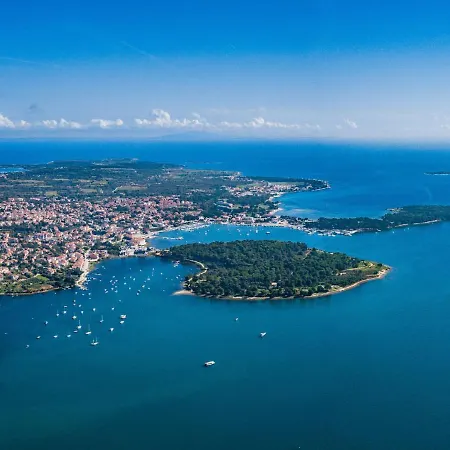 Hilde Red-8 By Interhome * Medolino