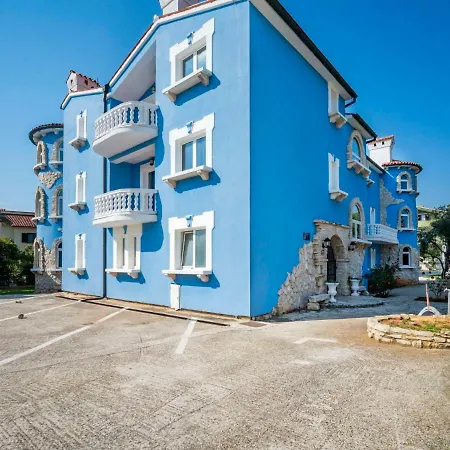 Hilde Red-8 By Interhome Apartment *