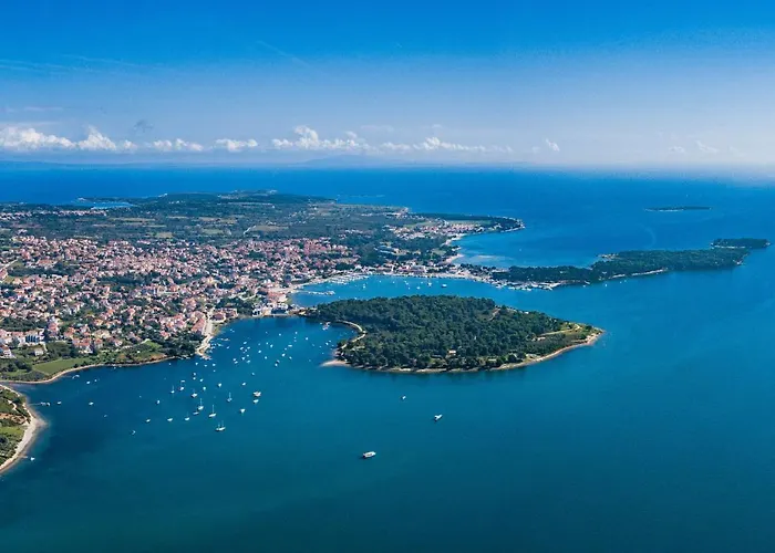 Hilde Red-8 By Interhome * Medulin